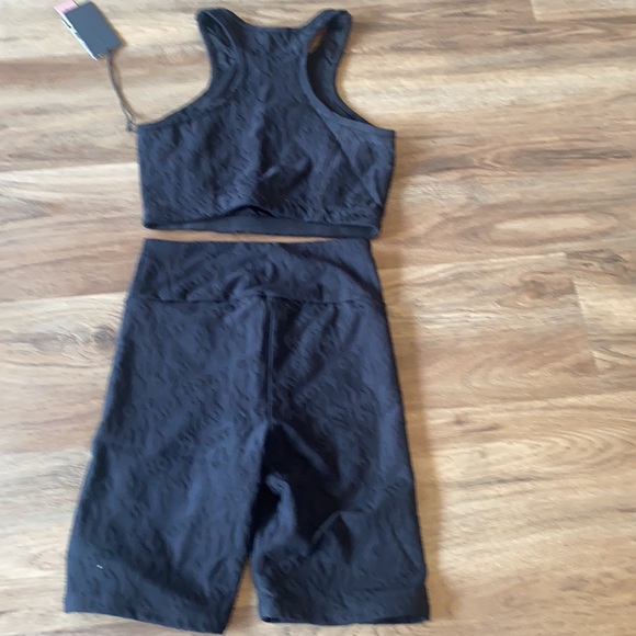 MATCHING SET - Get Hot Biker Short and Sports Bra Set - Picture 6 of 8